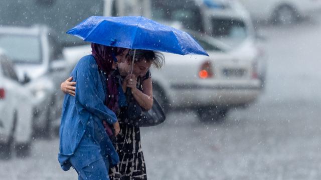 Orta ve Doğu Karadeniz’de sağanak, yüksek kesimlerinde kar bekleniyor