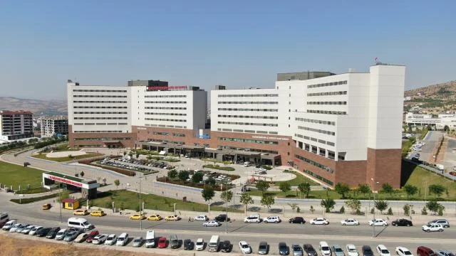 Elazığ Şehir Hastanesi deprem izolatörleri sayesinde güvenle hizmet verdi