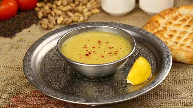 Çankırı’da ikram çeşmesinden akan çorba vatandaşın içini ısıttı