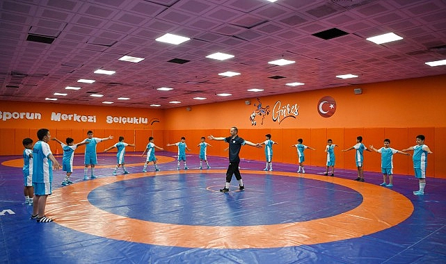 Selçuklu Belediyesince desteklenen Kış Spor Okullarında ilk eğitime başlandı