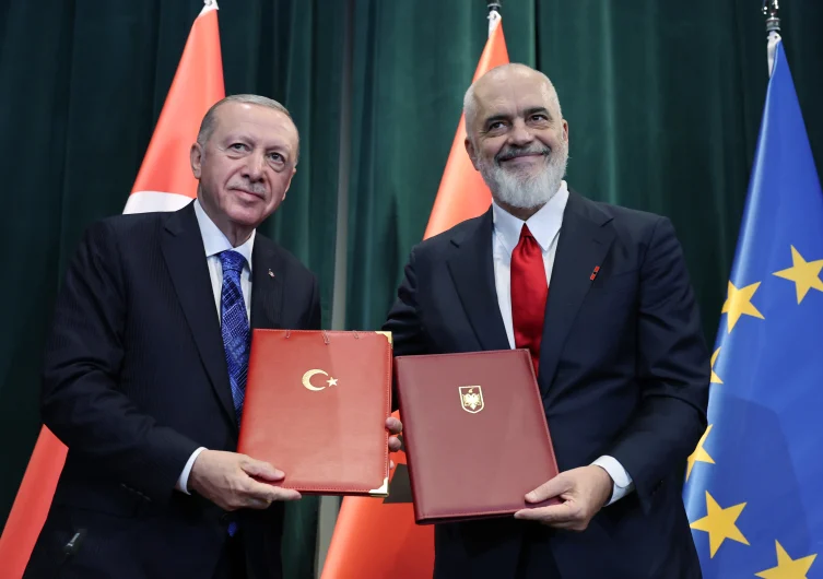 Türkiye ile Arnavutluk arasında halkla ilişkiler ve iletişim alanında iş birliği