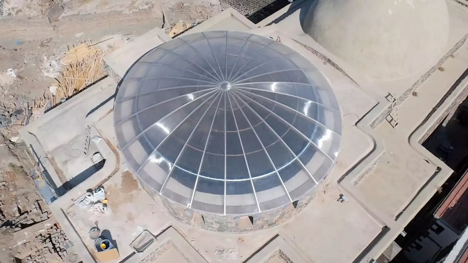 Yüzyıldan sonra Diyarbakır’da restore edilen Aziz Yorgo Kilisesi için kubbe kuruldu