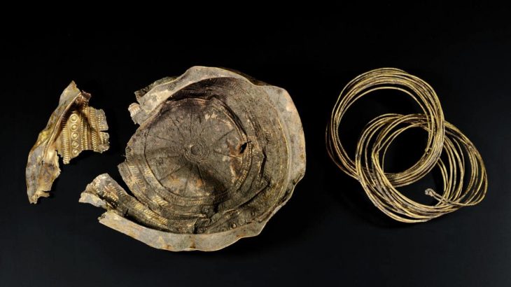 Avusturya’nın Ebreichsdorf kentinde yapılan arkeolojik bir araştırma sırasında eşsiz bir altın güneş kasesi keşfedildi