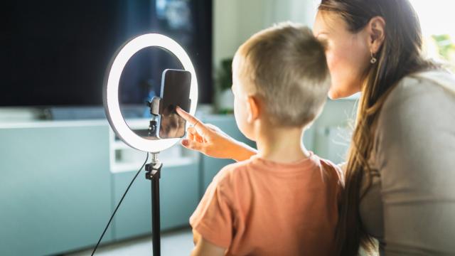 Norveç’te sosyal medya kullanımına yaş engeli