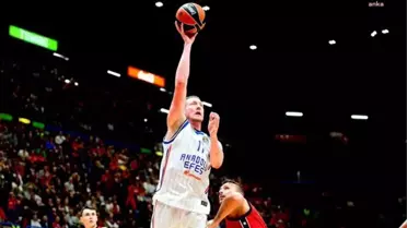 Anadolu Efes, Milano’yu Yendi