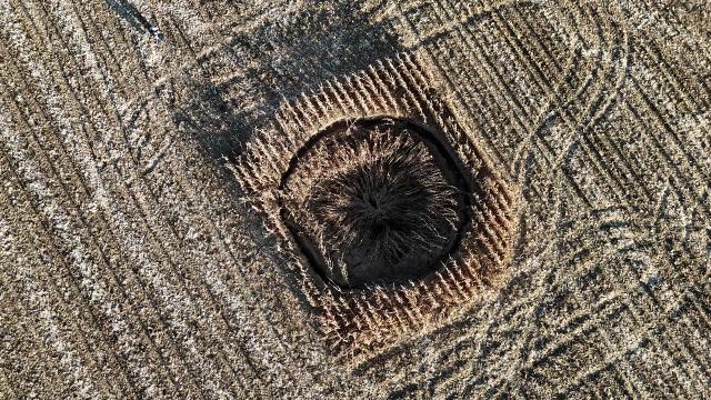 Karaman’da mısır tarlasında obruk oluştu