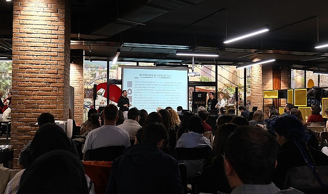 Konya Büyükşehir Belediyesi Kapsül Teknoloji Platformundan “Saat Kulesi” Teması