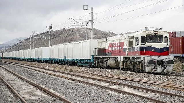 OSB’ler demir yollarıyla limanlara bağlanacak