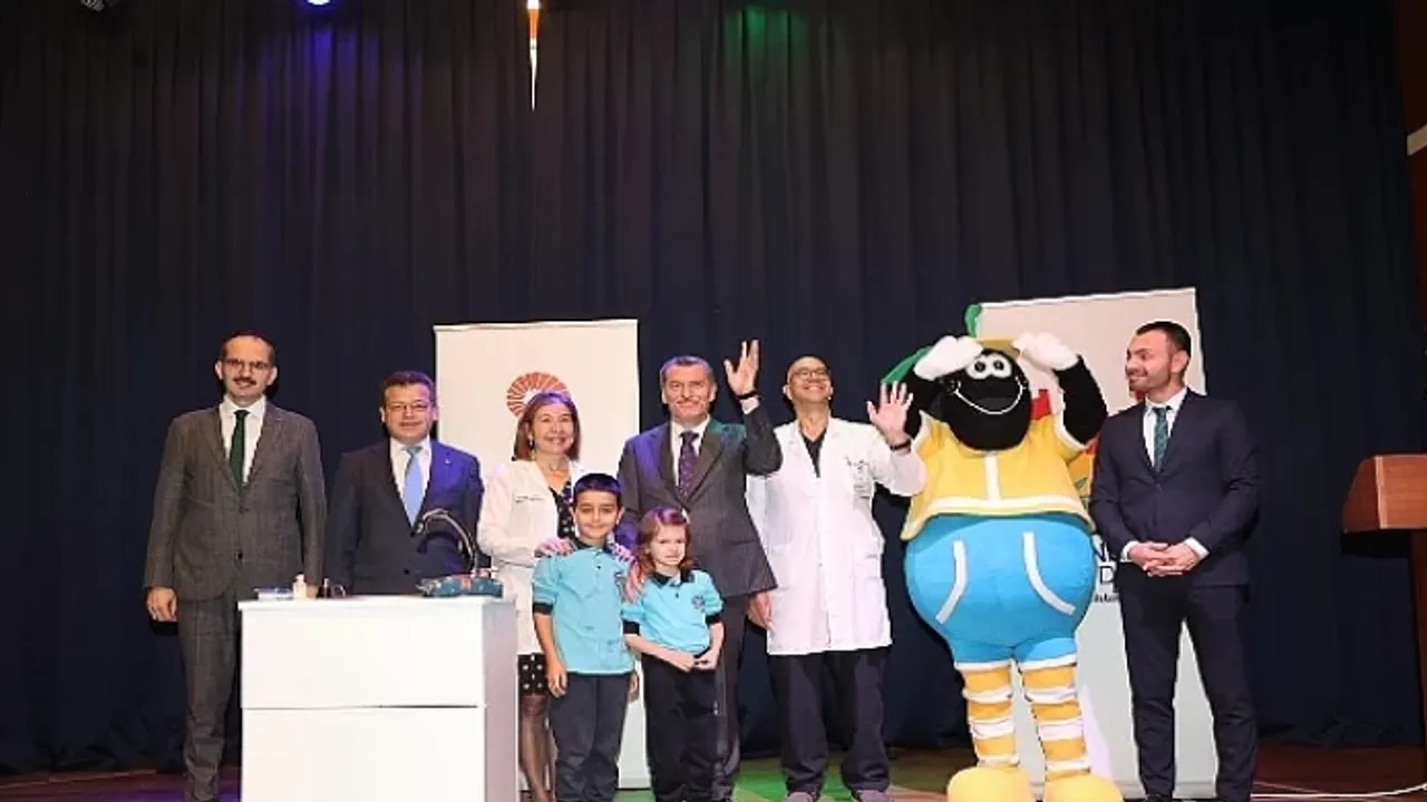 “Sağlık Elde Başlar” projesiyle 5 bin ilkokul öğrencisine el yıkama eğitimi