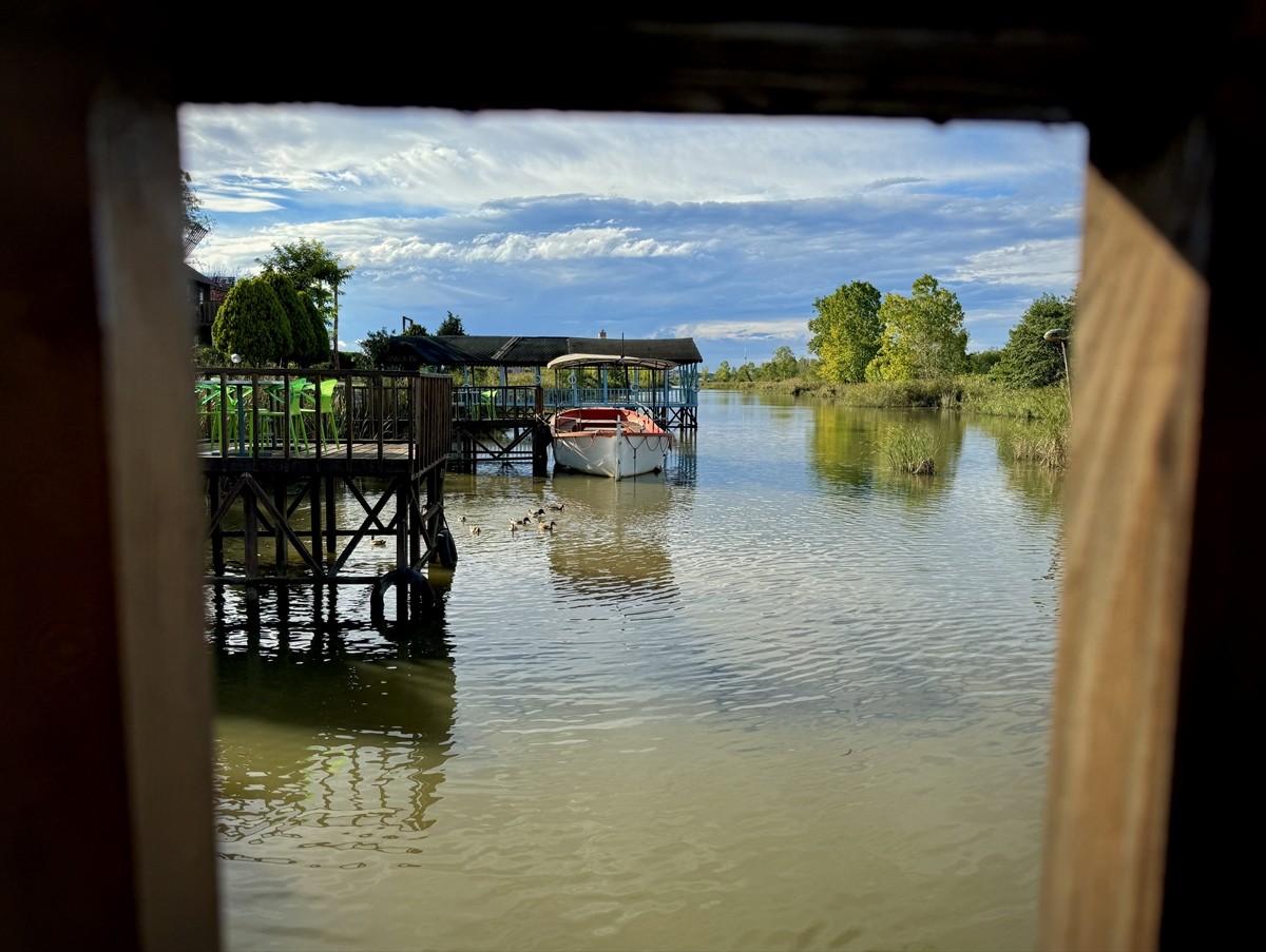 Samsun Terme’deki “Miliç Lagünü”, doğal güzellikleri ve zengin biyolojik çeşitliliğiyle doğaseverlerin ilgisini çekiyor.