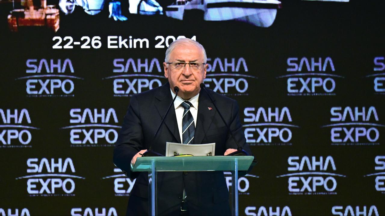 Bakan Güler SAHA EXPO 2024’te temaslarda buludu