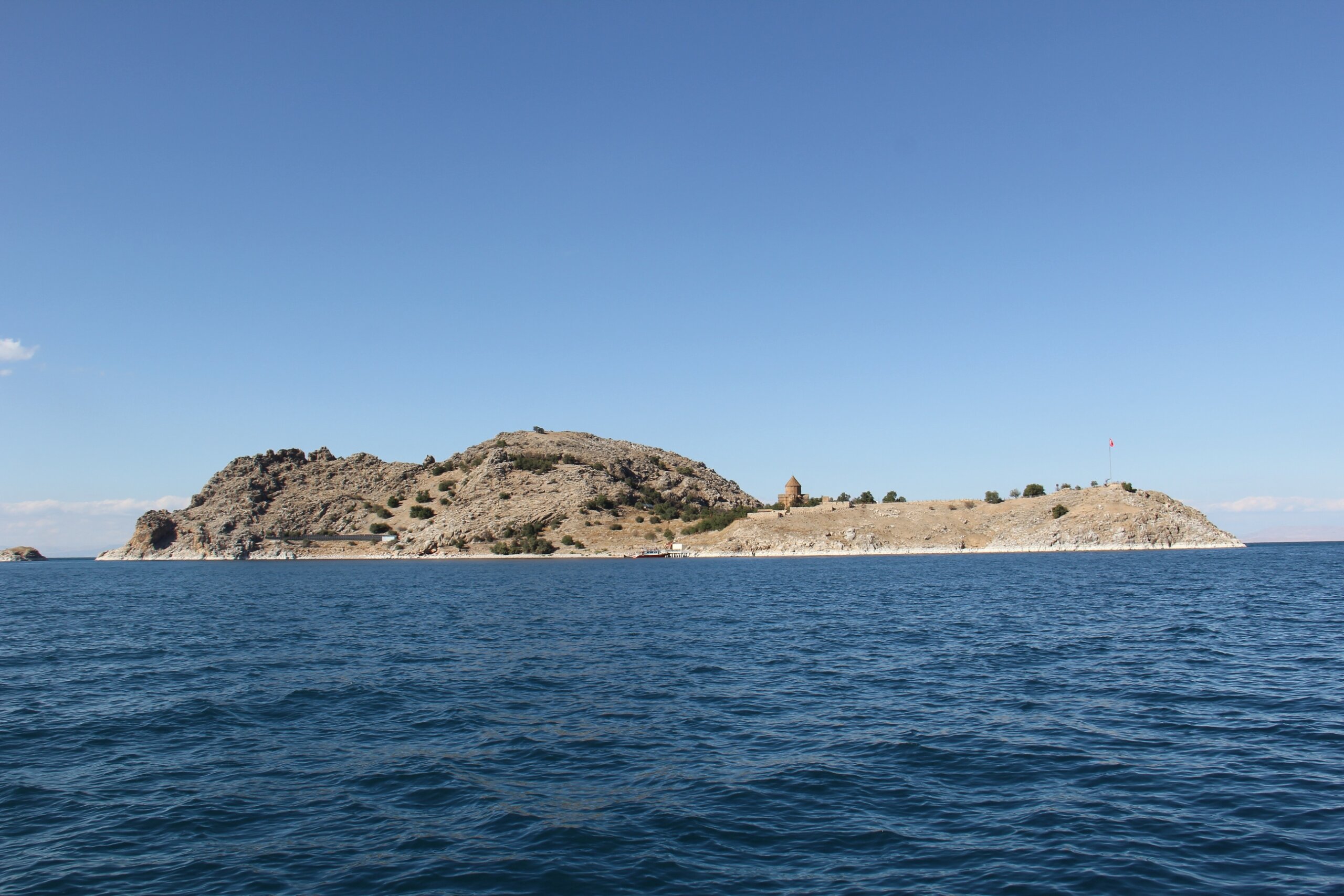 Akdamar Adası Ve Akdamar Kilisesi