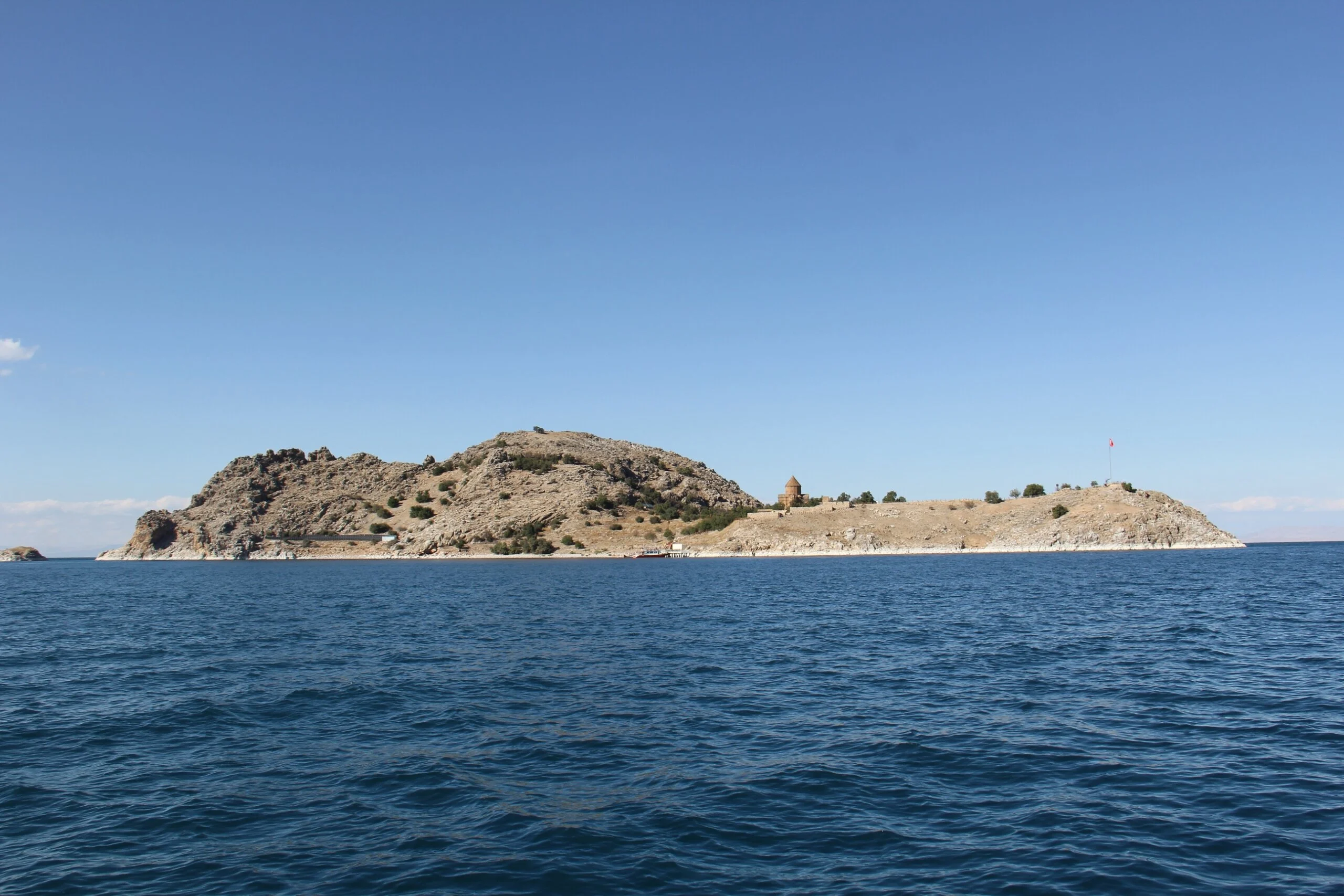 Akdamar Adası Ve Akdamar Kilisesi