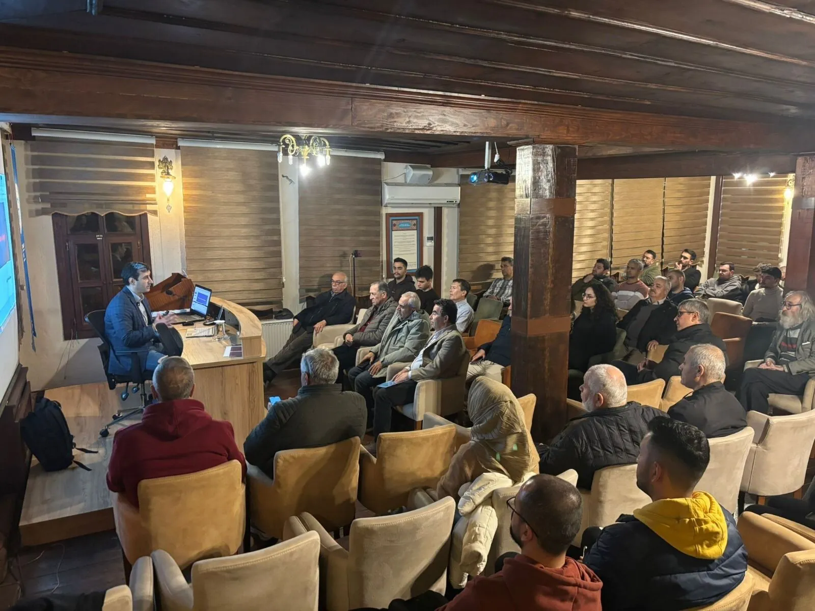 “Ahi Evren: Efsaneden Gerçeğe”