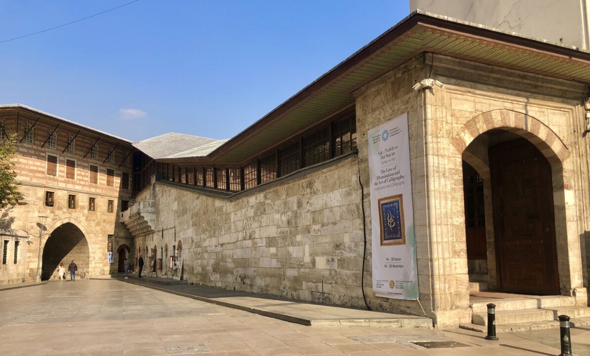 “Aşk-ı Tezhib Ve Hat San’atı” Sergisi Hünkâr Kasrı’nda