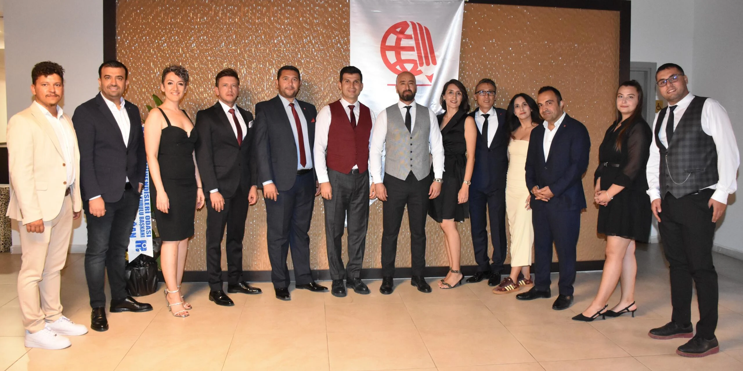 HKMO Antalya Şubesi’nden Meslekte 30. Yılını Dolduran Harita Mühendislerine Plaket Takdimi