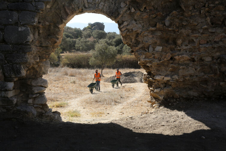 Herakleia Antik Kenti’nin Roma hamamı gün yüzüne çıkarılıyor