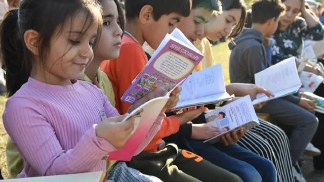 Osmaniye Belediyesi tarafından “Kitaplar Bizden Okuması Sizden” adlı etkinlik düzenlendi
