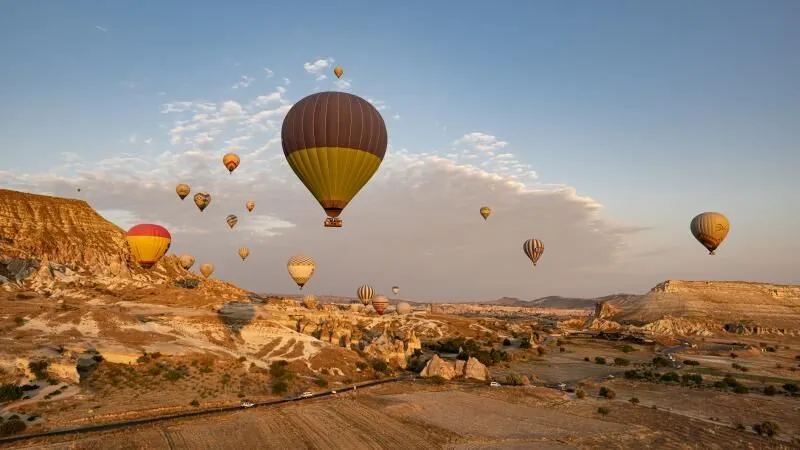 Balon pilotlarının zorlu mesaisi