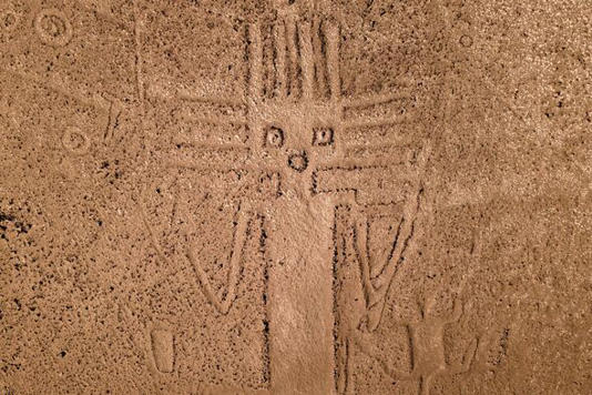 Dünyanın en büyük jeoglifi 200 milyon yıllık bir çölün üzerine yayılıyor