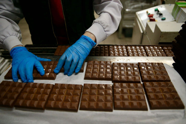 Bolu’da üretilen 1500 çeşit çikolata 61 ülkeye gönderiliyor