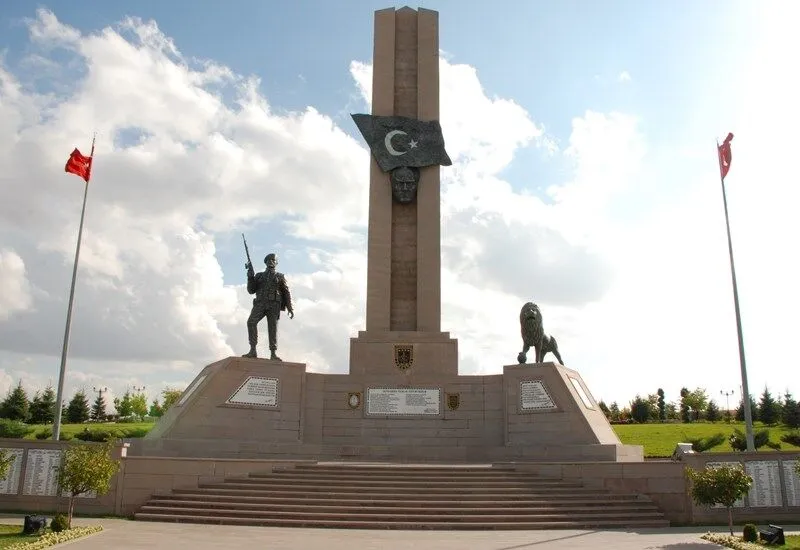 Jandarma Şehitler Anıtı