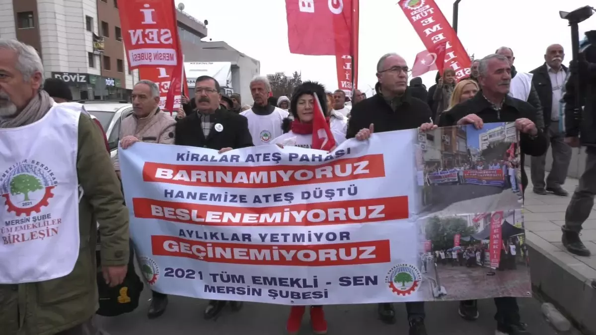 Emekliler Ankara’ya Yürüdü: ‘Geçinemiyoruz!’
