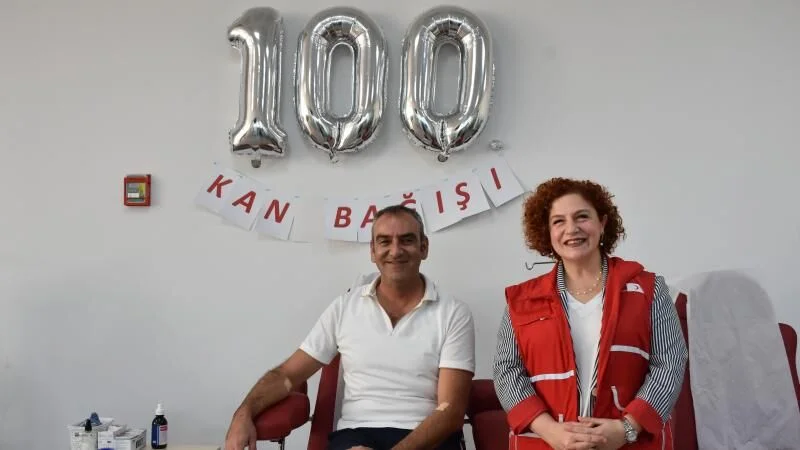 Akademisyen, Türk Kızılay’a 100’üncü bağışını “Öğretmenler Günü”nde yaptı