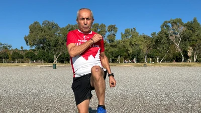 Antalya’da 75 yaşındaki sporcunun hayali dünyanın en yaşlı insanı olmak