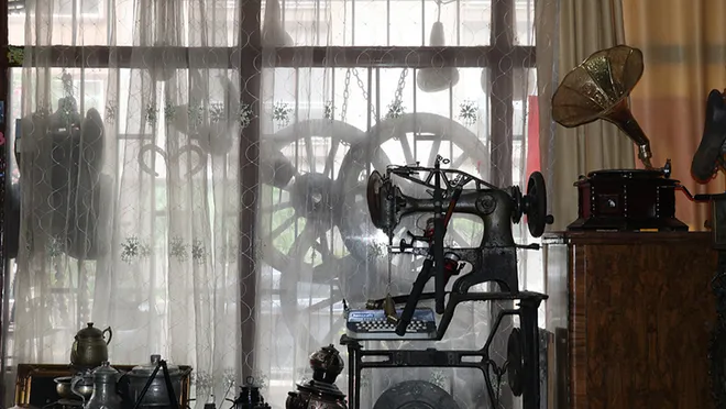 Beklemiş her ürün antika değildir!..Fahiş fiyatlarla satılan nostaljik eşyalara kanmayın