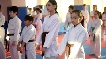 Esenyurt Belediyesi Kış Spor Okulları Genç Sporcuları Destekliyor