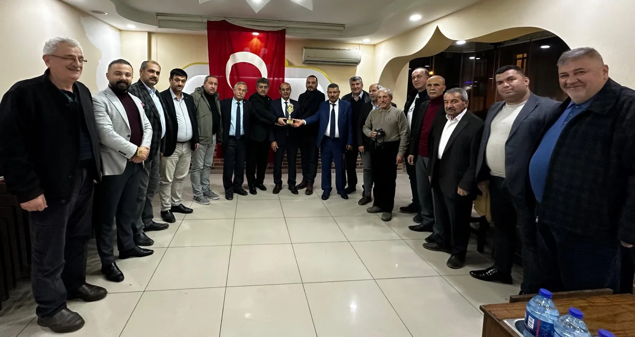 Emekli Olan Müdür Adnan Gizlice’ye Ahde Vefa