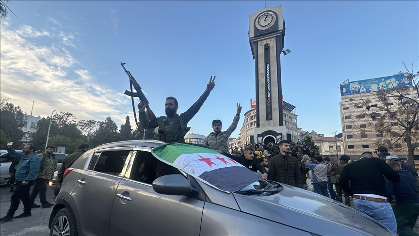 HTŞ lideri Şera: Suriye’yi yönetmek için devrimci zihniyetten devletçi zihniyete geçilmesi gerekiyor