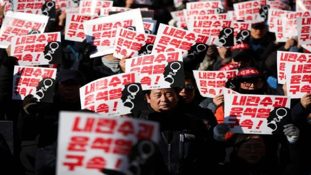 Güney Kore’de Devlet Başkanı Yoon’un azli için Ulusal Meclis yakınlarında gösteri düzenlendi