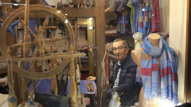 Ömrünü adadığı dokumacılıkta “Yaşayan İnsan Hazinesi” oldu