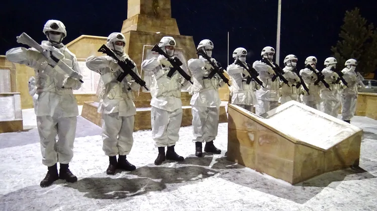 Kars’ta “Sarıkamış şehitleri” için temsili nöbet tutuldu