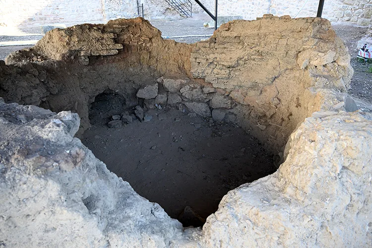 Edirne’de restorasyonu süren Makedon Kulesi’ndeki çalışmalarda şapelin de olduğu kalıntılar bulundu