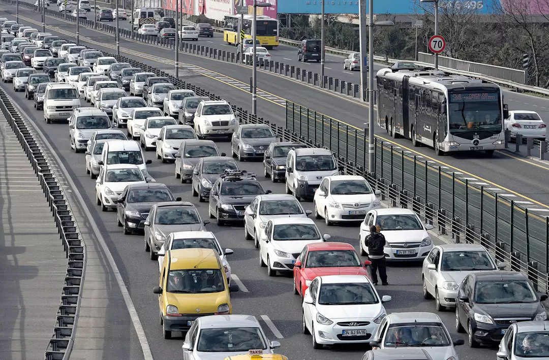 Araç sahipleri dikkat; yönetmelik değişti…Noter yerine artık e-Devlet’ten yapılacak! 