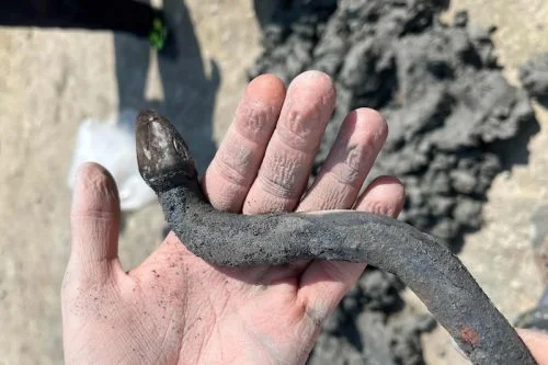 İtalya’daki Antik Kaplıcalarda Yumurtalar ve Bronz Yılanlar Bulundu