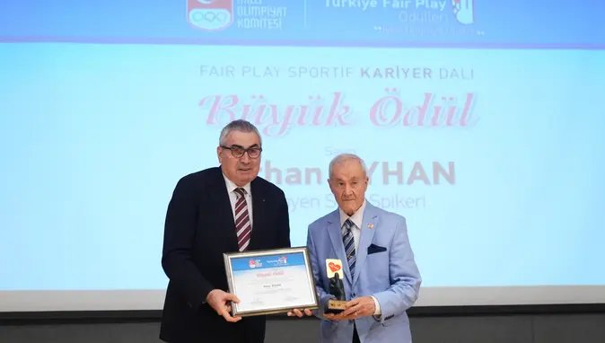 TMOK’tan Orhan Ayhan’a Kariyer Dalı Büyük Ödülü