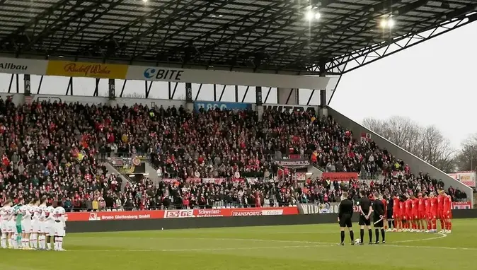 Almanya’da ırkçılığa taraftarlardan tepki