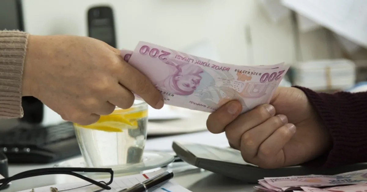 Vergilere büyük zam, maaşlara küçük zam!..Vatandaşın yükü ağırlaşıyor