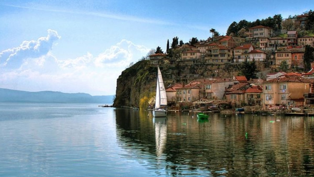 Tatile giden Türkler o ülkeye yerleşiyor: Vize yok vergi yüzde 10… Hayat ucuz