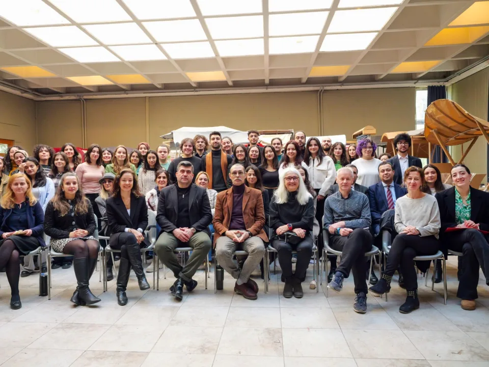  Başkan Beşikcioğlu, Genç Tasarımcıların Yenilikçi Projelerini İzledi