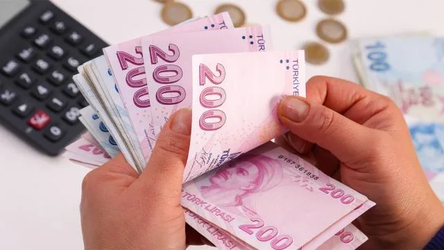En düşük emekli aylığı 14 bin 469 liraya yükseltildi