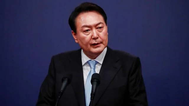 Güney Kore’de soruşturmacılar, Yoon’un tutuklanması talebini mahkemeye iletti