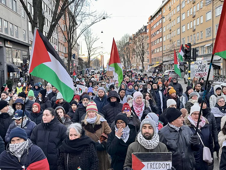 İsveç’te yüzlerce kişi İsrail’i protesto etti