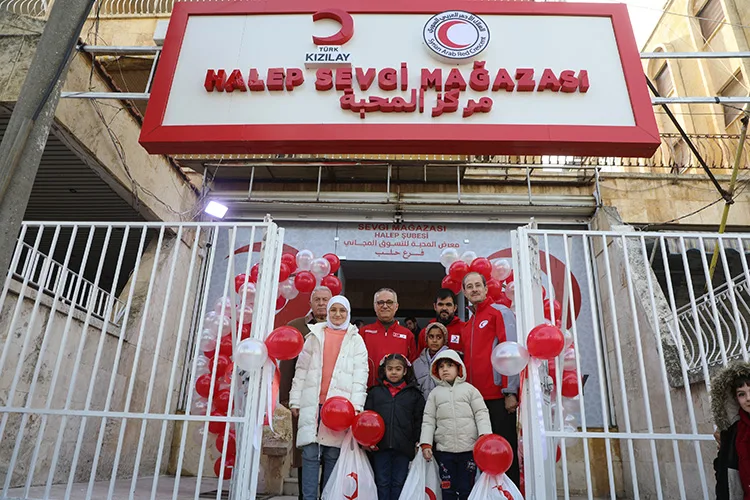 Türk Kızılay, Suriye’de “Sevgi Mağazası” açtı