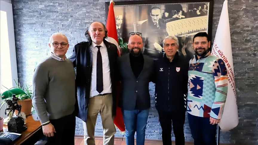 Samsunspor Futbol Akademisi’nde sporcuların sanatla kültürel birikimleri artırılacak