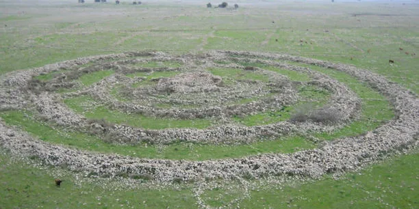Stonehenge Benzeri Bir Anıt Binlerce Yıldır Gizemli Bir Şekilde Hareket Ediyor